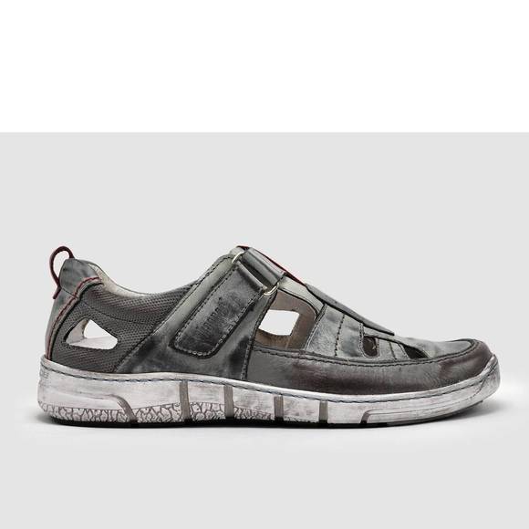 NEW KCR GROUP men's all-day closed-toe leather sandal in grey - Picture 1 of 7
